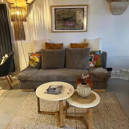 Apartment Q 1825 *